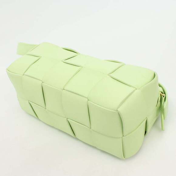 BOTTEGA VENETA Green Intrecciato Shoulder Bag - Picture 2 of 8